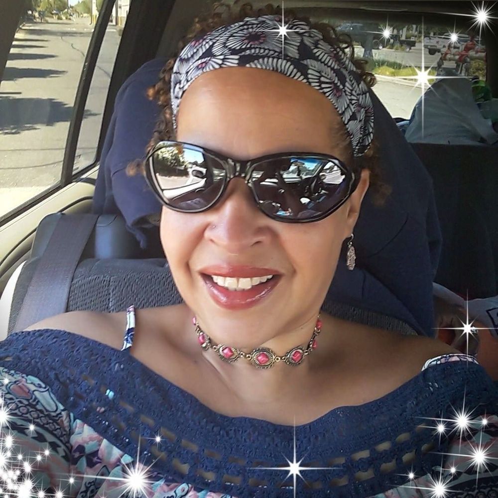 Meet your Posher, Yolanda